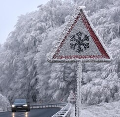 glättegefahr.jpg glättegefahr.jpg
